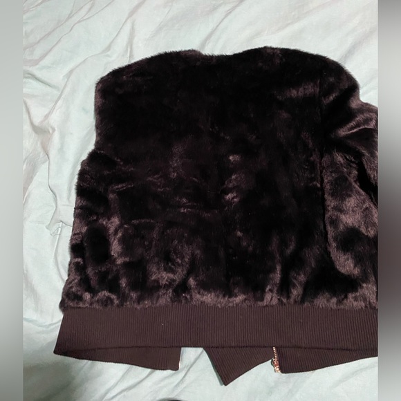 Victoria’s Secret new with tags faux fur jacket, 2018 fashion show foil graphics - Picture 8 of 10